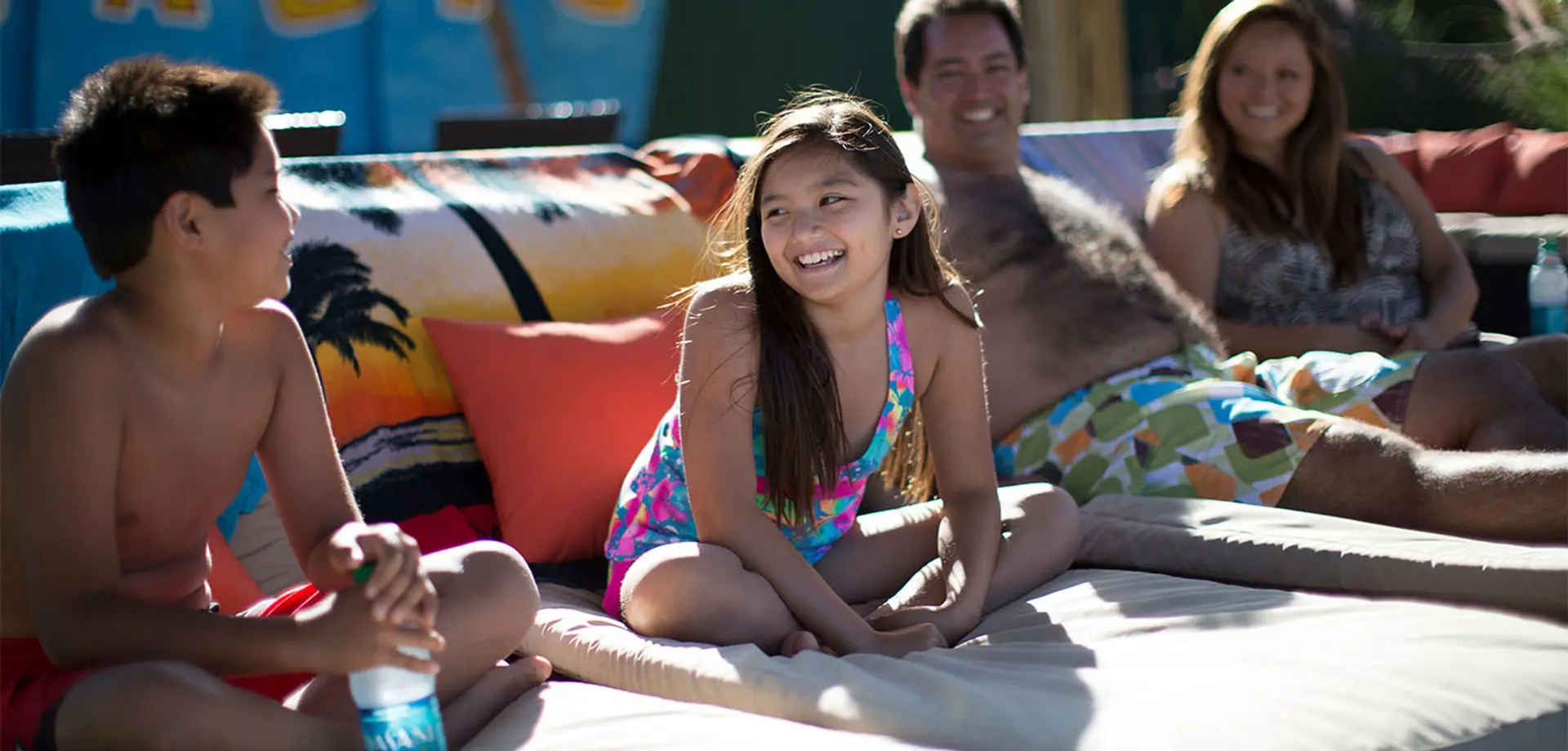 Luxury Loungers background image